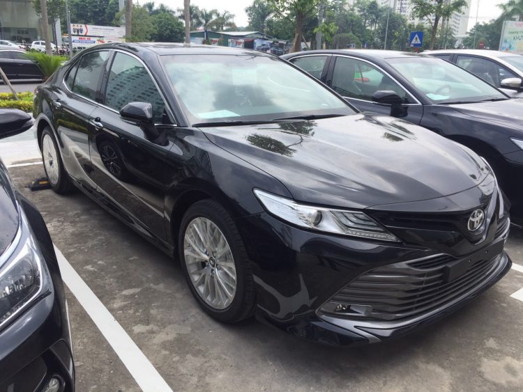 Toyota Camry 2.0G