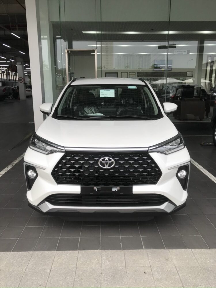 Toyota Veloz Cross