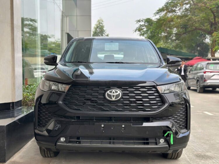 Toyota Innova Cross G